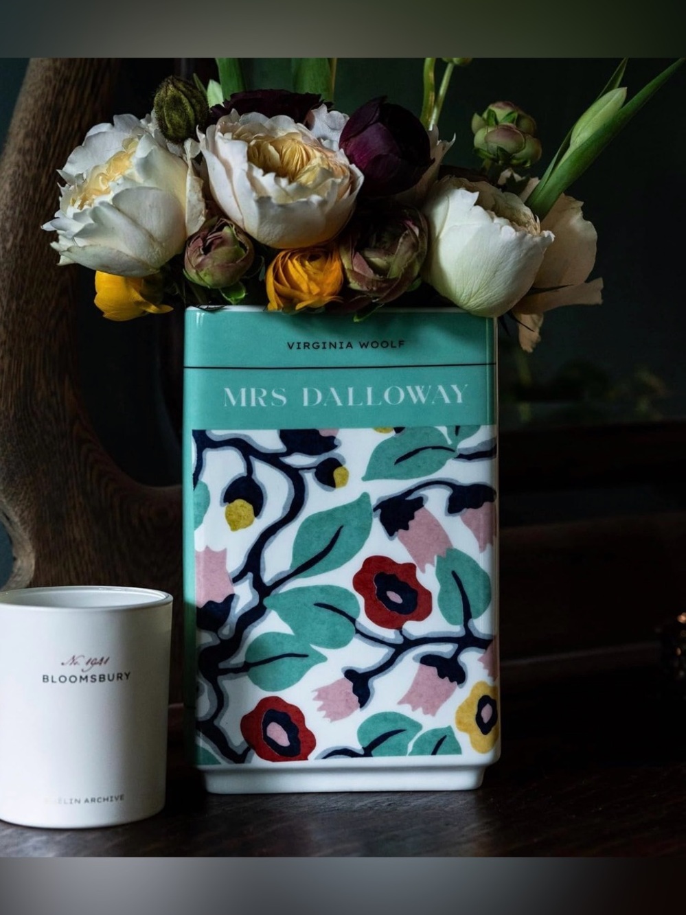 Amélin Archive Mrs Dalloway Virginia Woolf Ceramic Book Vase Floral Decor